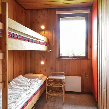 Three-bedroom Holiday In בית נופש *