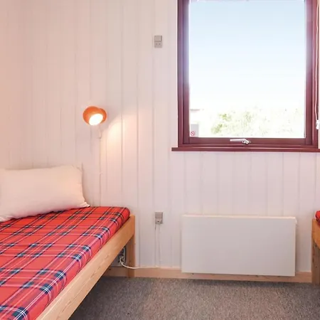 בית נופש Three-bedroom Holiday In